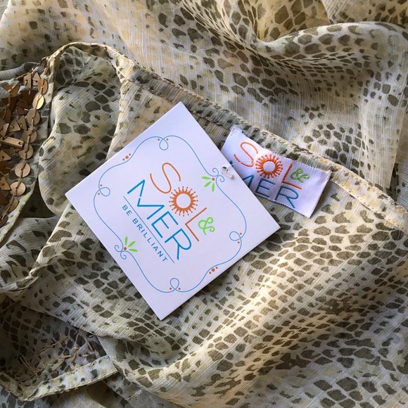 Bathing suit coverup - Picture 3 of 3